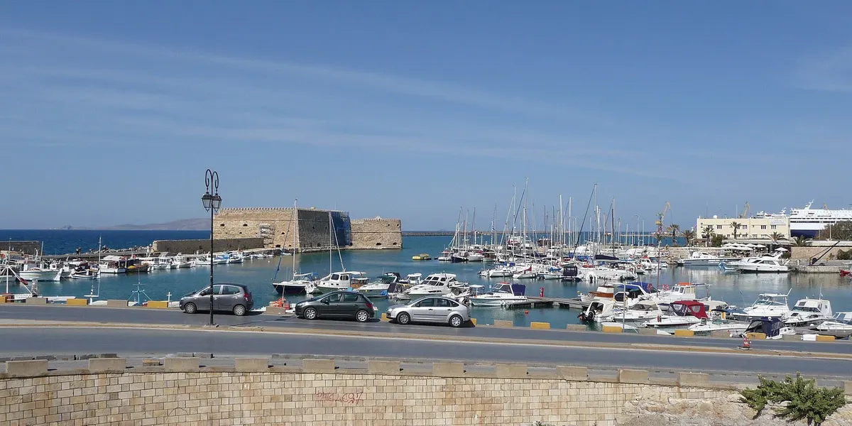 Koules fortress and Heraklion port, illustration of the area around Galaxy Iraklio near Heraklion Airport